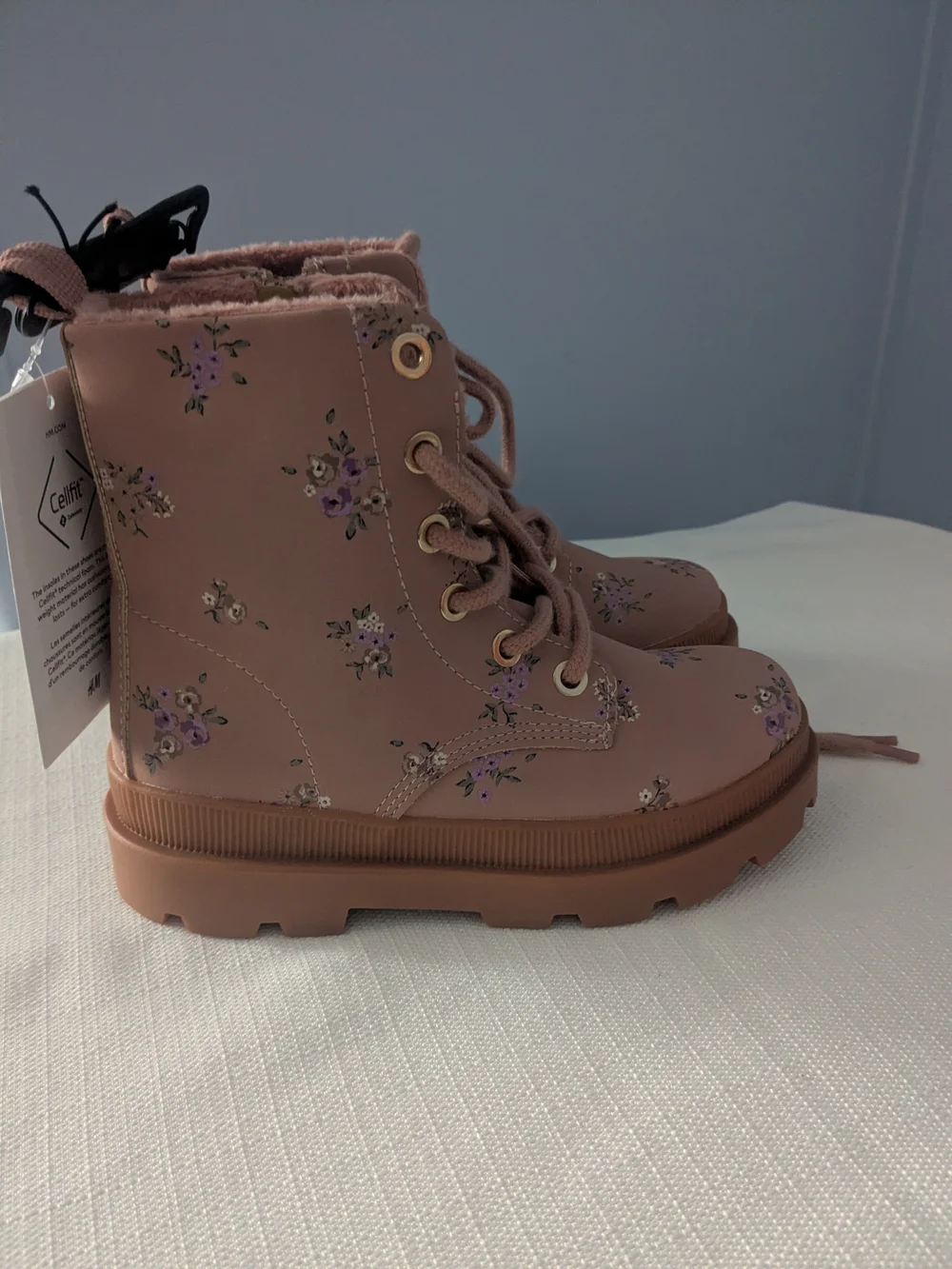 H&M Pink Fuzzy Lined Lace-Up Boots